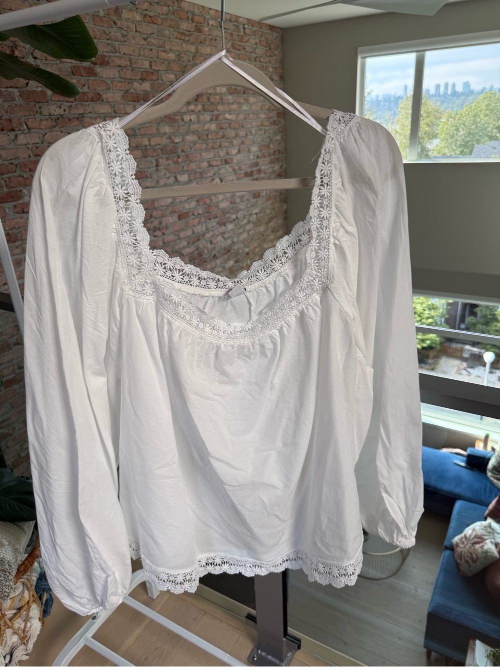 Old Navy White Lace-Trim Peasant Top